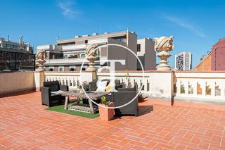 Lloguer Àtic  Carrer de casp. Ático de alquiler temporal de 3 habitaciones y amplia terraza en