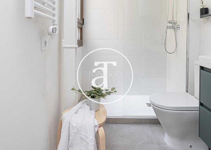 Foto b9d1d572-4901-48d7-a41a-c0ab3a5bd00f. Affitto appartamento in carrer de sant bertran 8 in Barcelona