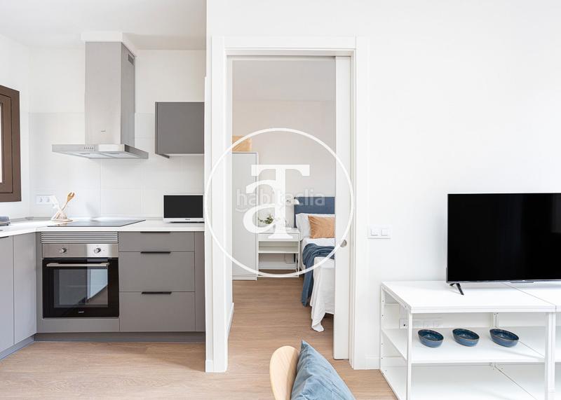 Foto d2f0d153-fc2c-45fb-8d59-f5964668499d. Rent flat in carrer de sant bertran 8 in Raval Barcelona