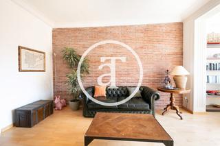 Location Appartement  Carrer d'enric granados. Amplio y luminoso piso en calle enrique granados