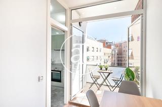 Location Appartement  Carrer de les camlies. Piso de alquiler temporal de 2 habitaciones, estudio y terraza p