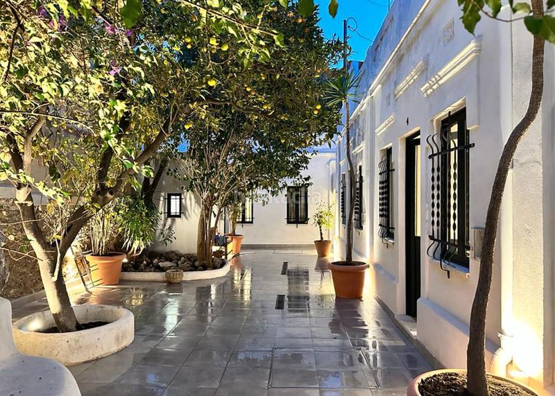 Foto ad23d57f-33f6-4d30-9661-8392da856077. Location maison jumelée dans carrer de sant cugat del vallès 51 dans Barcelona