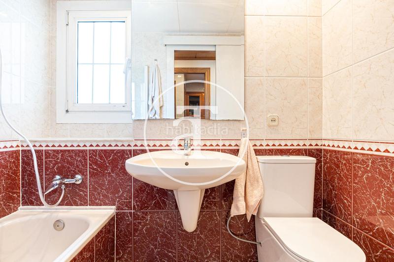 Foto 02bb6457-a1c0-4d8f-b43c-235496952d43. Rent flat with heating in Collblanc Hospitalet de Llobregat (L´)