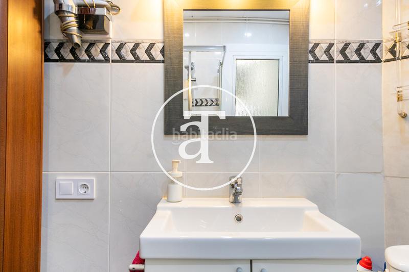 Foto f2b72c28-211f-4d26-9ffd-a15cb6fbd222. Affitto appartamento in calle almirall churruca 10 in Barcelona