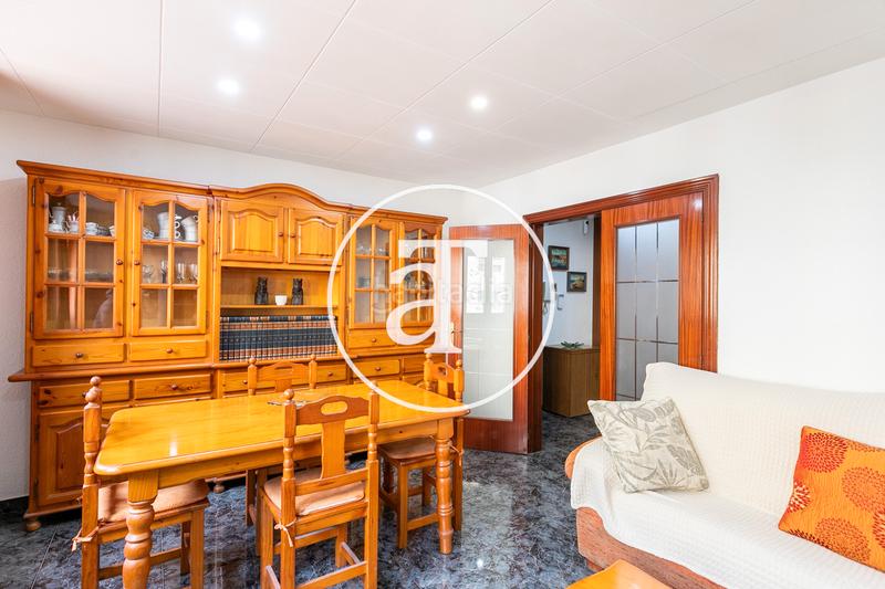 Foto 07c7b689-da7a-4267-9090-fd02df902b92. Location appartement dans calle almirall churruca 10 dans Barcelona