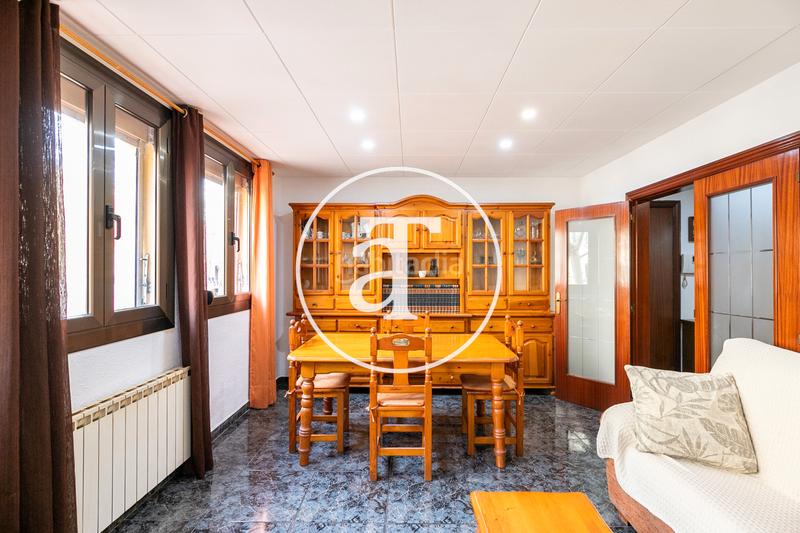 Foto 9563d76f-5422-4c97-84be-b38d79a13ef1. Location appartement dans calle almirall churruca 10 dans Barcelona