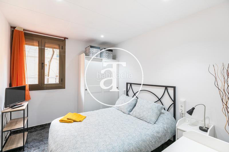 Foto f999f9be-dd1b-46a9-b63c-4abb27bac003. Location appartement dans calle almirall churruca 10 dans Barcelona