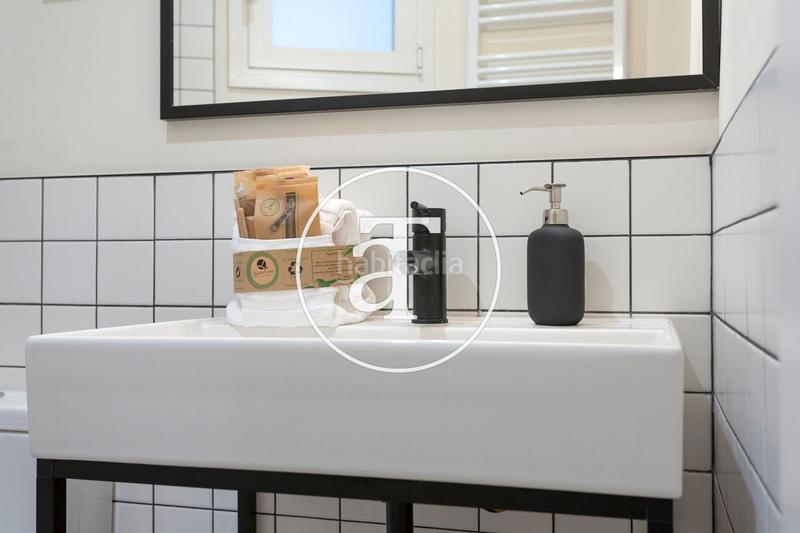 Foto f55420cf-aa2b-42b6-9250-72660bfd5503. Rent flat with heating in Dreta de l´Eixample Barcelona