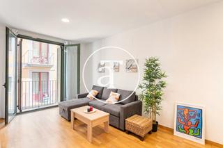 Location Appartement à Carrer de l'arc del teatre 18. Piso de alquiler temporal de 3 habitaciones y piscina comunitari