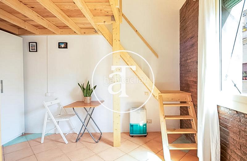 Foto bd3850db-c087-416a-bbbf-c49ab93991a7. Rent duplex in carrer de la sal 12 in Barceloneta Barcelona