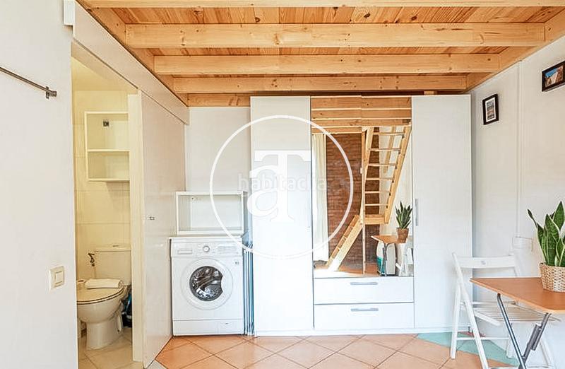 Foto c0e78d5d-663f-4f42-9711-86b25a55de40. Rent duplex in carrer de la sal 12 in Barceloneta Barcelona