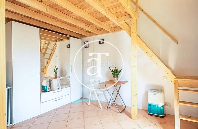 Foto d6df56e2-4a69-4b51-b15d-2b7b57c3c2c5. Rent duplex in carrer de la sal 12 in Barceloneta Barcelona