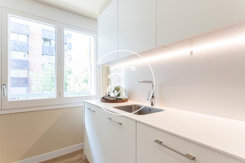 Foto 7ab21361-fae5-4e3d-bbb1-98db80ac725c. Affitto appartamento in calle del capitán arenas 38 in Barcelona