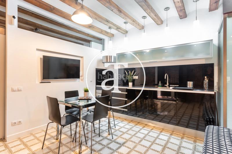 Foto f0dc29c7-840d-4329-b164-de082224d6a6. Affitto appartamento in carrer del mar 129 in Barceloneta Barcelona
