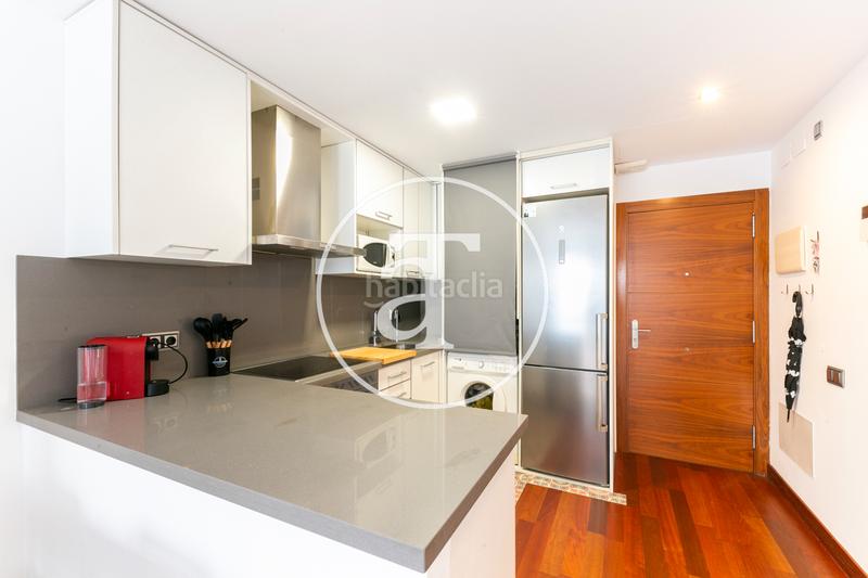 Foto c8ed0c50-dfac-450d-b870-6db38f516ba2. Affitto appartamento in carrer de miquel bleach 18 in Barcelona