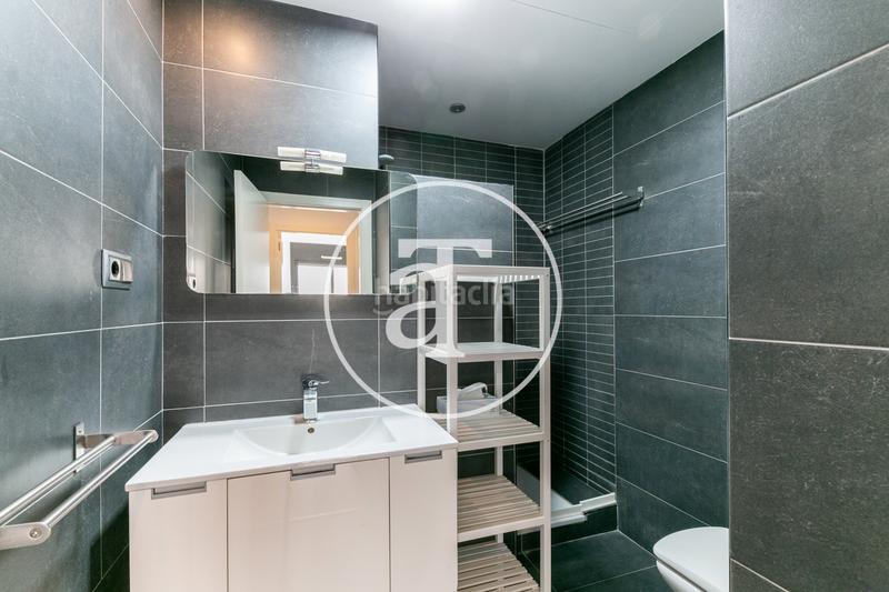 Foto 20e7e8a1-50ad-4297-ae6d-25c299807888. Alquiler piso en carrer de miquel bleach 18 piso de alquiler temporal de 2 habitaciones a un paso de plaza españa en Barcelona