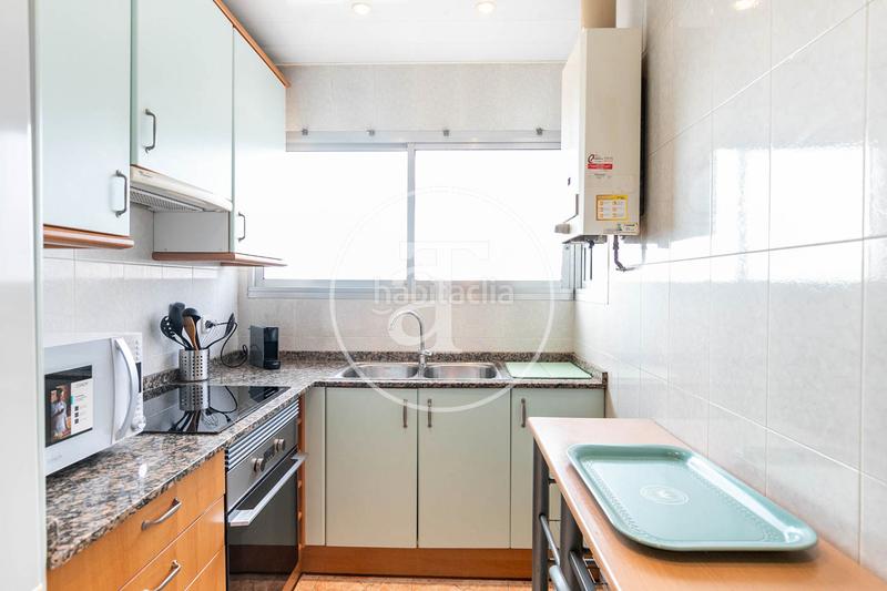 Foto 4040e77e-14d1-4f35-8b9d-e88ee8a85d37. Location appartement dans carrer dels montfar 11 dans Barcelona