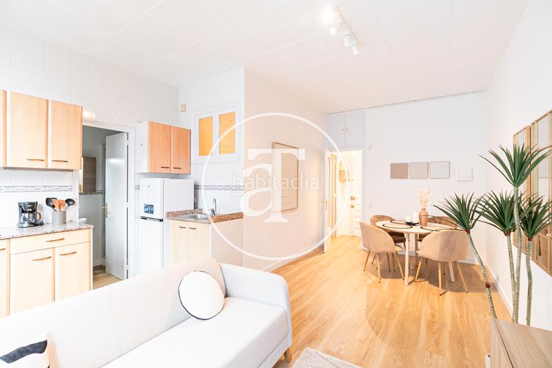 Foto a8bd0b9f-21bb-44be-ab31-a8a799719456. Rent flat in carrer d'aragó 315 in Dreta de l´Eixample Barcelona