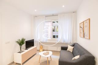 Alquiler Piso en Carrer de la travessia 2. Piso de alquiler temporal de 1 habitación suite en zona tranquil