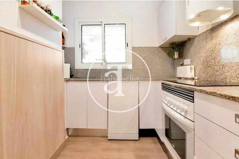 Foto 90a00df4-a792-46d2-8fc6-26a5e3b1c21d. Location appartement avec chauffage parking dans Montbau Barcelona