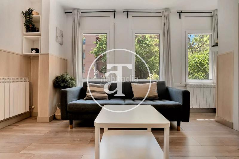 Foto d02606d1-f8e1-47fd-a294-1fd739e3b533. Rent flat with heating parking in Montbau Barcelona