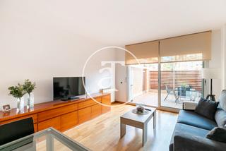 Rent Flat  Carrer de joan miró. Piso de alquiler temporal de 1 habitación con terraza exterior,