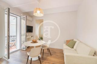Miete Etagenwohnung  Carrer d'alcanar. Piso de alquiler temporal de 1 habitación y 1 baño a un paso de