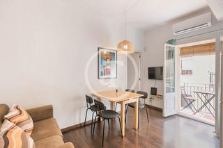 Alquiler Piso en Carrer de la vila joiosa 22. Piso de alquiler temporal de 2 habitaciones y balcón en la barce