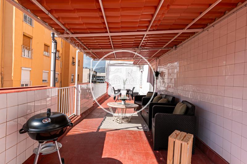 Foto 23cfc9bd-d631-42c4-948d-0d40dd546678. Alquiler piso ático de alquiler temporal de 3 habitaciones con terraza en hospitalet de llobregat en Hospitalet de Llobregat (L´)