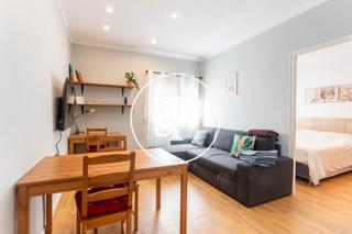 Rent Flat in Carrer dels cortada 22. Ático de alquiler temporal de 2 habitaciones y 1 baño en horta g
