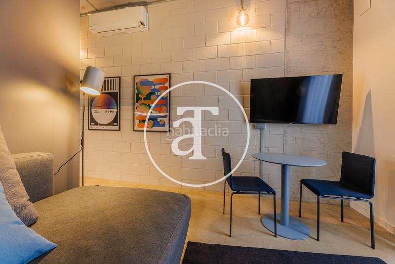Foto 03c7b9ec-3977-4849-bb5a-4ea9ef85c696. Alquiler estudio  de alquiler temporal de 1 habitación y 1 baño con balcón en ciutat vella en Barcelona