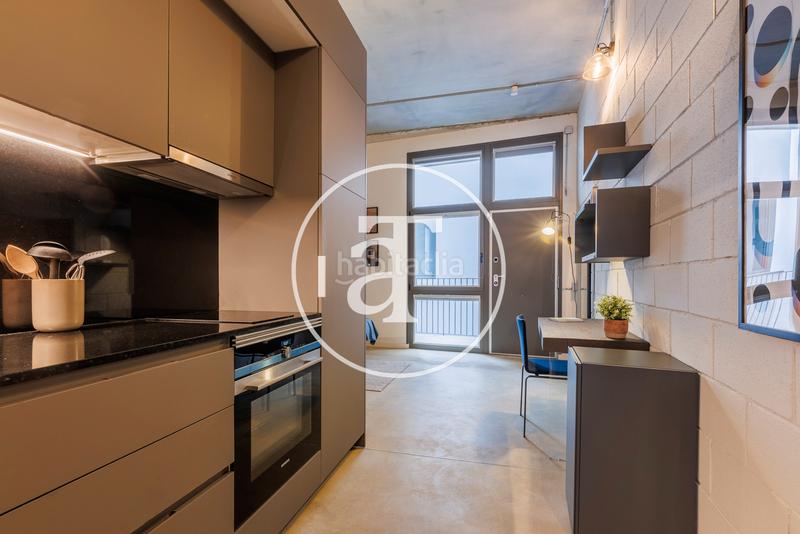 Foto 167d7733-1404-4922-a7f3-f4d2fc971578. Alquiler estudio  de alquiler temporal de 1 habitación y 1 baño con balcón en ciutat vella en Barcelona