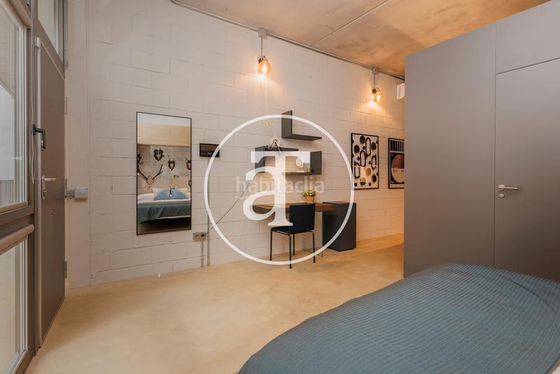 Foto ca3beab8-b537-498b-8548-3b704d4f0463. Alquiler estudio  de alquiler temporal de 1 habitación y 1 baño con balcón en ciutat vella en Barcelona