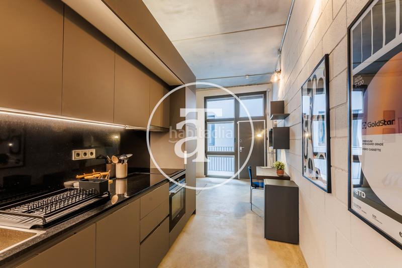 Foto d84d66e5-50dc-4964-8f5f-5c406327e957. Alquiler estudio  de alquiler temporal de 1 habitación y 1 baño con balcón en ciutat vella en Barcelona