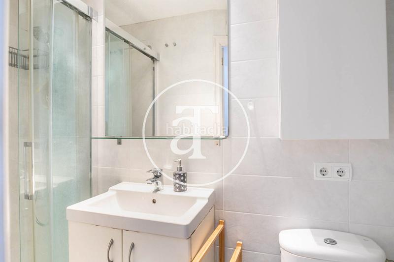Foto f863626f-6f3b-4f72-948b-cde621be4d8c. Alquiler piso en carrer de ríos rosas 57 piso de alquiler temporal de 1 habitación con vestidor y 1 baño en sarrià - sant gervasi en Barcelona