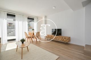 Lloguer Dúplex a Carrer de castelao 158. Piso de alquiler temporal de 2 habitaciones y 3 baños con plaza