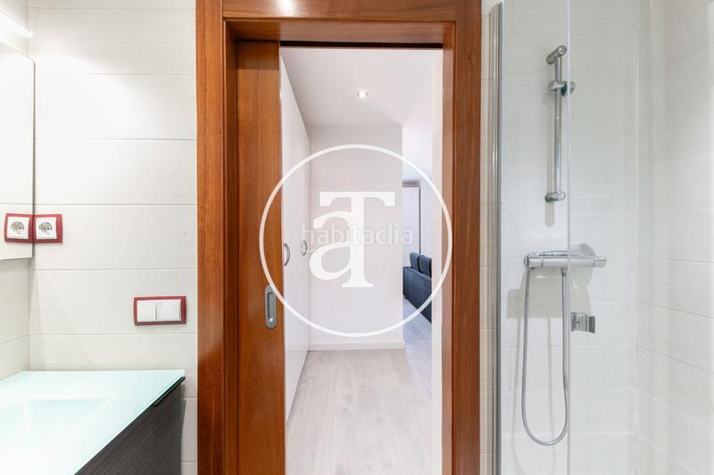Foto 70a9d1a7-ee61-4d8c-b48b-d5a448cad83c. Rent studio with heating in Can Clota Esplugues de Llobregat