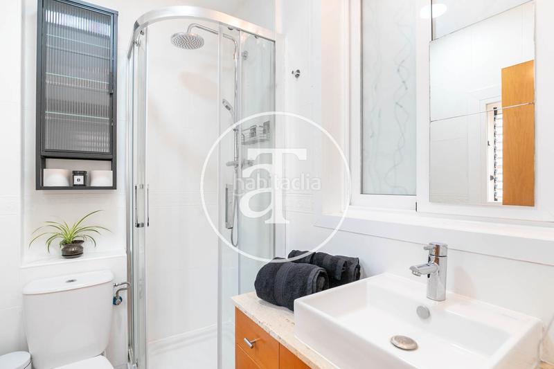 Foto b3d21617-83c4-455a-b891-cf6b43bee84a. Location appartement dans carrer de ventalló 24 dans Barcelona