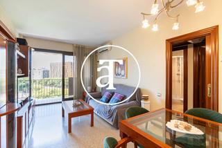 Location Appartement  Avinguda de la granvia de l’hospitalet. Piso de alquiler temporal de 3 habitaciones y 1 baño en gran via