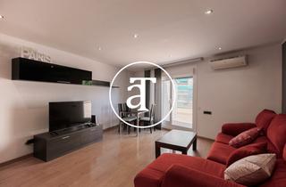 Location Attique à Carrer de mossèn andreu 35. Ático de alquiler temporal de 3 habitaciones con espaciosa terra