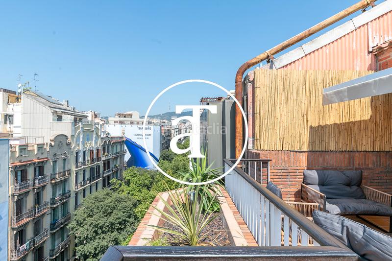 Foto 132484c7-8136-4075-88d5-826f820f3c7e. Alquiler ático en carrer d'aribau 166 ático de alquiler temporal de 3 habitaciones y 2 baños con balcón y terraza en el eixample en Barcelona