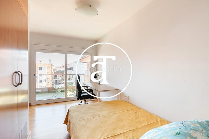 Foto 1604b5f8-9725-467b-9e8e-a3ca5b75ad94. Alquiler ático en carrer d'aribau 166 ático de alquiler temporal de 3 habitaciones y 2 baños con balcón y terraza en el eixample en Barcelona