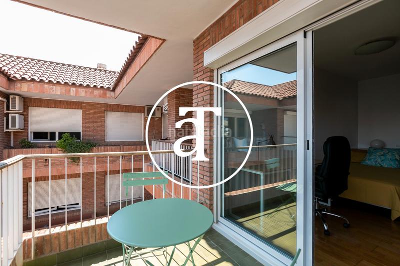 Foto b6da4641-624d-40c5-8279-9976a4b9b605. Alquiler ático en carrer d'aribau 166 ático de alquiler temporal de 3 habitaciones y 2 baños con balcón y terraza en el eixample en Barcelona