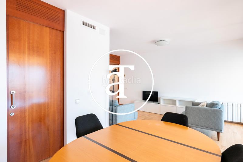 Foto fd8bdb83-6cc8-4d8f-acf7-0fb2ce7e18c8. Alquiler ático en carrer d'aribau 166 ático de alquiler temporal de 3 habitaciones y 2 baños con balcón y terraza en el eixample en Barcelona