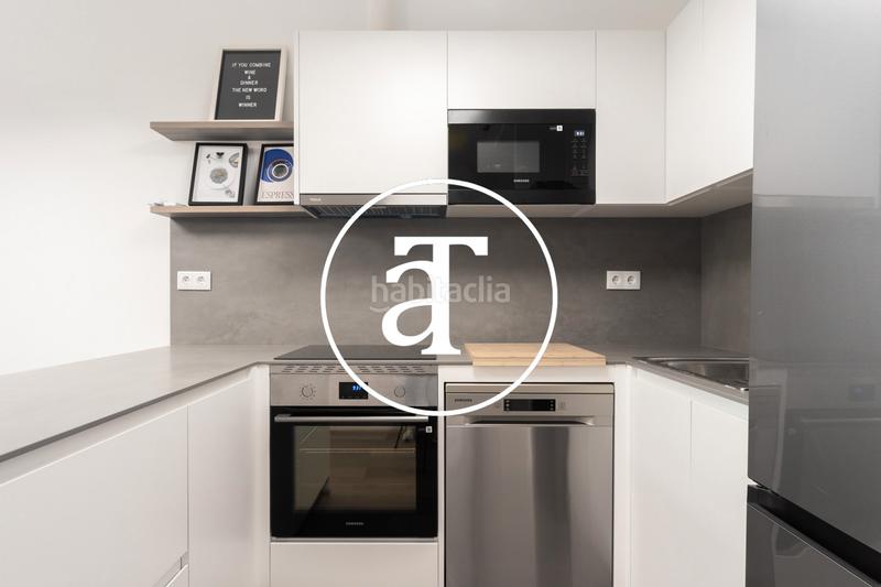Foto f4bc80e2-c339-49a4-8a52-167db4ff7056. Alquiler piso en carrer de la diputació 212 piso de alquiler temporal de 2 habitaciones en eixample esquerra en Barcelona