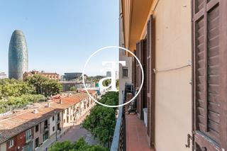 Lloguer Pis  Carrer del clot 15. Piso de alquiler temporal de 2 habitaciones y 1 baño con balcón