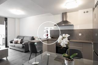 Alquiler Piso  Carrer de mossèn andreu 31. Piso de alquiler temporal de 2 habitaciones y 1 baño con terraza