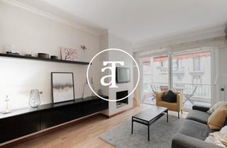 Location Appartement  Carrer d'entença. Piso de alquiler temporal de 2 habitaciones y 2 baños con terraz