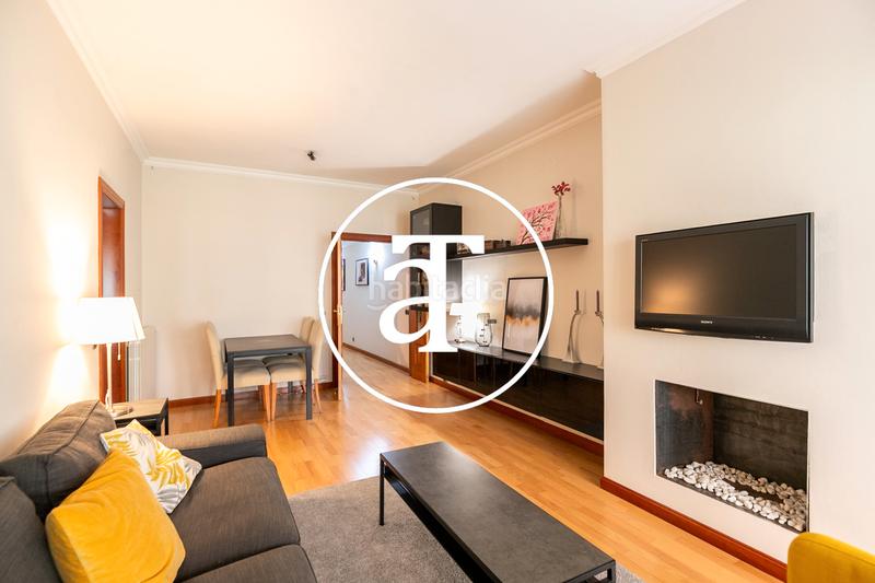 Foto 26ef401a-a694-40cf-bdca-2ea7853efcaa. Lloguer pis amb calefacció a Sant Antoni Barcelona