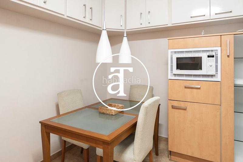 Foto 8efdb30c-e9cf-4792-bc60-ec20e816ecca. Rent flat with heating in Sant Antoni Barcelona